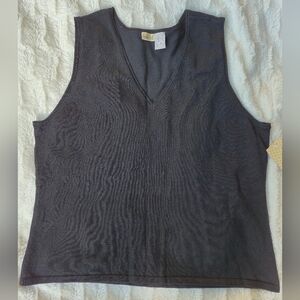 Linden Black V-Neck Tank Top‎